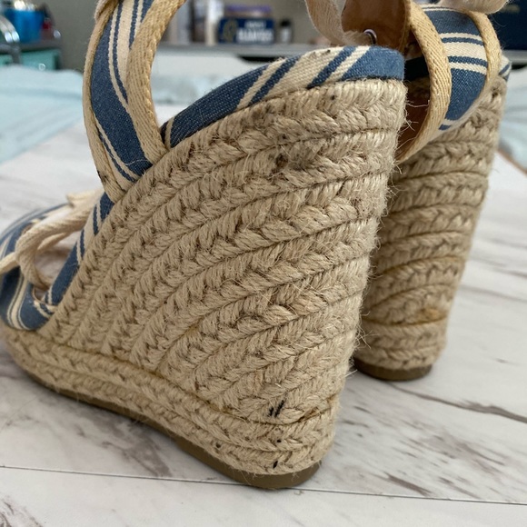 Report Wedges - Picture 5 of 7